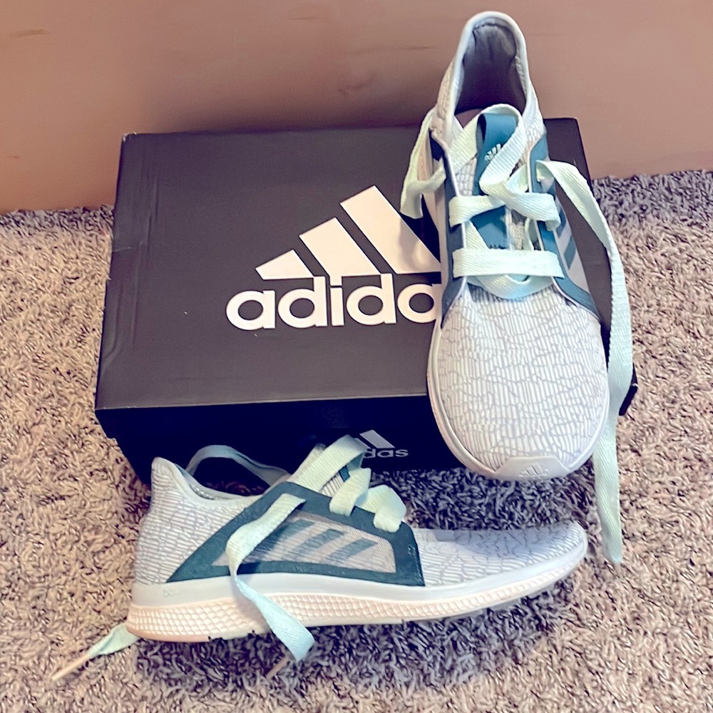 Gently warn adidas bounce green woman shoe